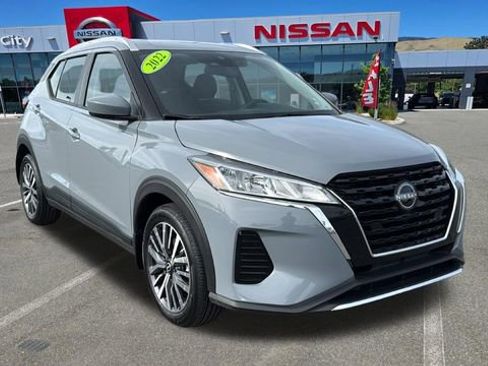 Used 2024 Nissan Kicks SV image 1