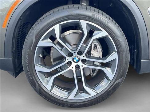 Used 2025 BMW X5 sDrive40i w/ Parking Assistance Package image 26