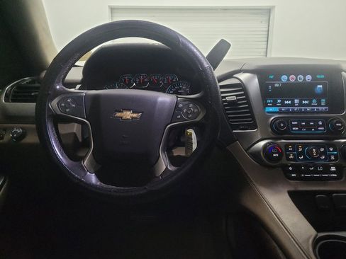Used 2016 Chevrolet Suburban LS RWD image 22