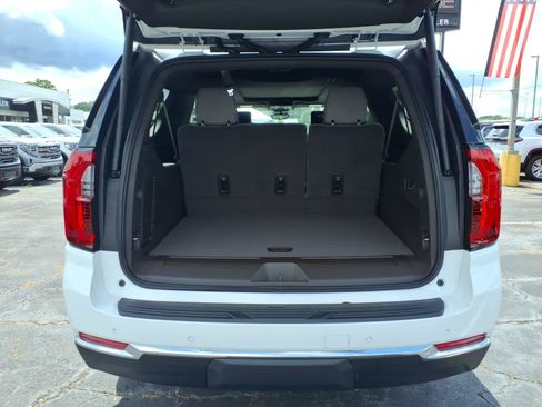 New 2026 GMC Yukon XL Elevation w/ Elevation Premium Package RWD image 6