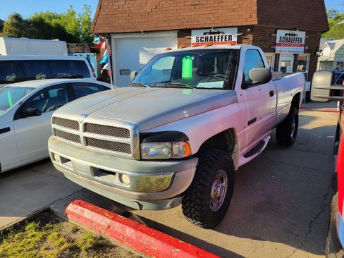 Used 1999 Dodge Ram 2500 Truck 4x4 Regular Cab image 2