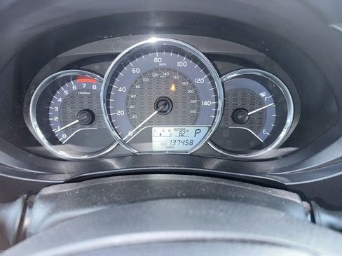 Used 2015 Toyota Corolla LE image 9