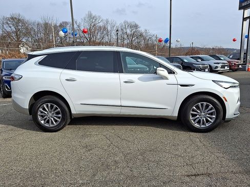 Certified 2024 Buick Enclave Essence AWD/4WD image 26