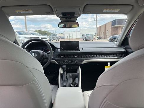 New 2025 Honda Accord SE image 27