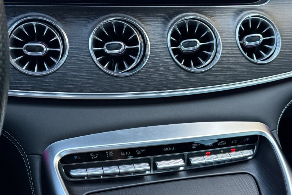 Used 2023 Mercedes-Benz AMG GT 43 image 25