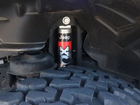 Used 2020 Jeep Gladiator Rubicon image 23