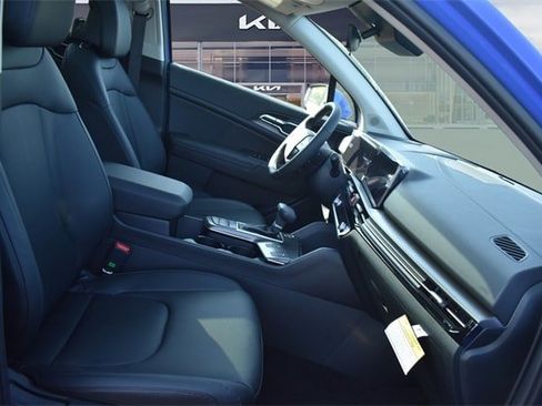 New 2026 Kia Sportage EX w/ EX Panorama Roof Package image 13