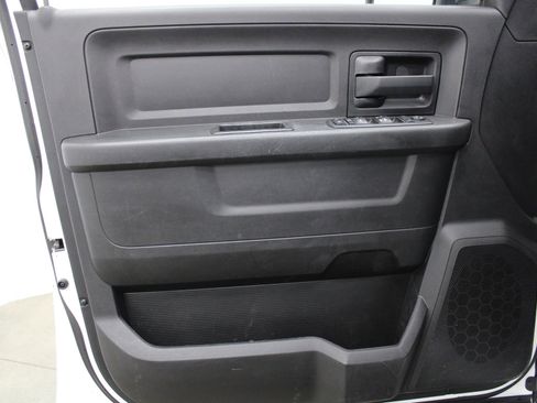 Used 2017 RAM 1500 Express image 9