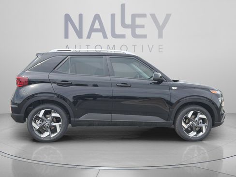 New 2026 Hyundai Venue SEL FWD image 5