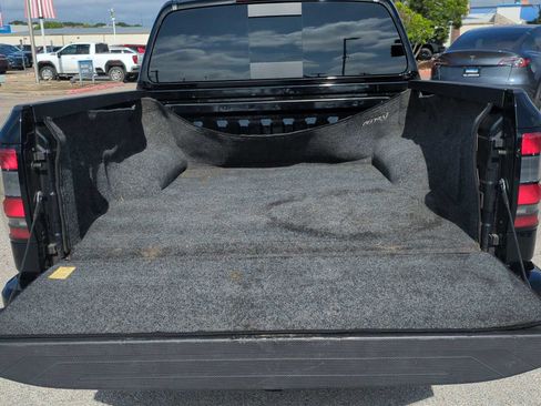 Used 2025 Nissan Frontier PRO-4X AWD/4WD image 24
