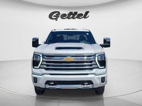 Certified 2024 Chevrolet Silverado 3500 High Country w/ High Country Premium Package AWD/4WD image 2