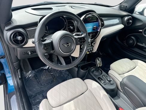 Used 2023 MINI Cooper SE image 9