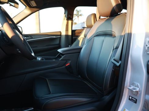 New 2025 Jeep Grand Cherokee Limited image 13