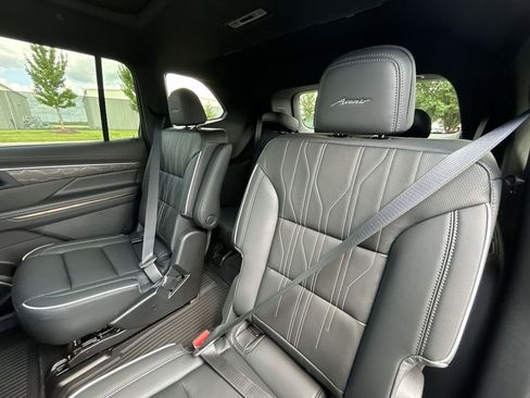 New 2025 Buick Enclave Avenir w/ Super Cruise Package image 25