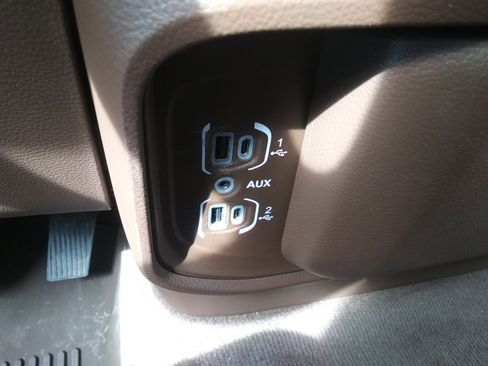 Used 2020 RAM 1500 Laramie AWD/4WD image 21