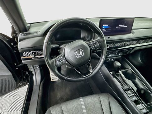 Used 2024 Honda Accord Sport image 9