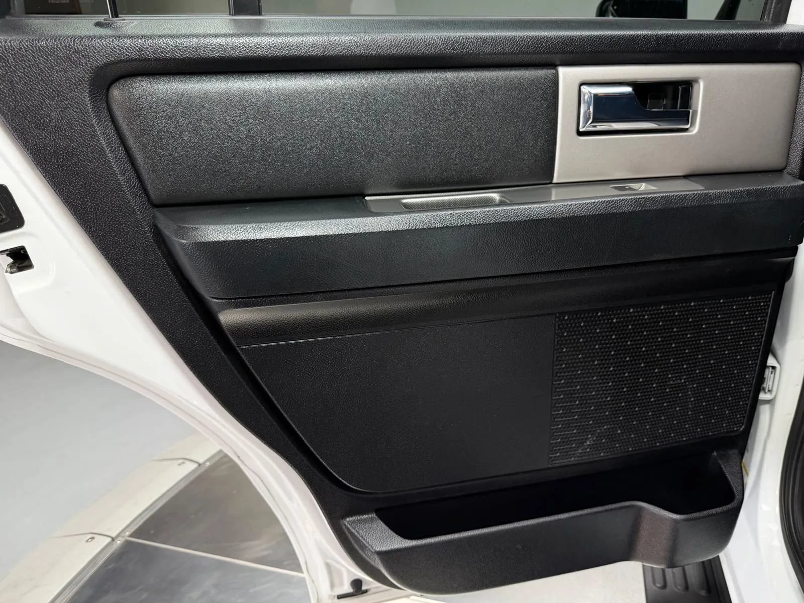 Used 2017 Ford Expedition 4WD image 19