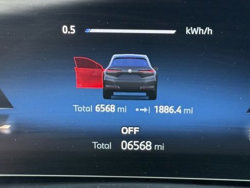 Used 2025 BMW iX xDrive50 image 23