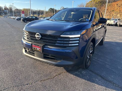 New 2026 Nissan Kicks SV FWD image 1