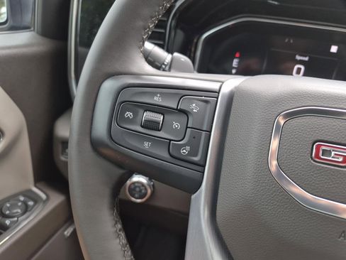 Used 2024 GMC Sierra 1500 SLT AWD/4WD image 21