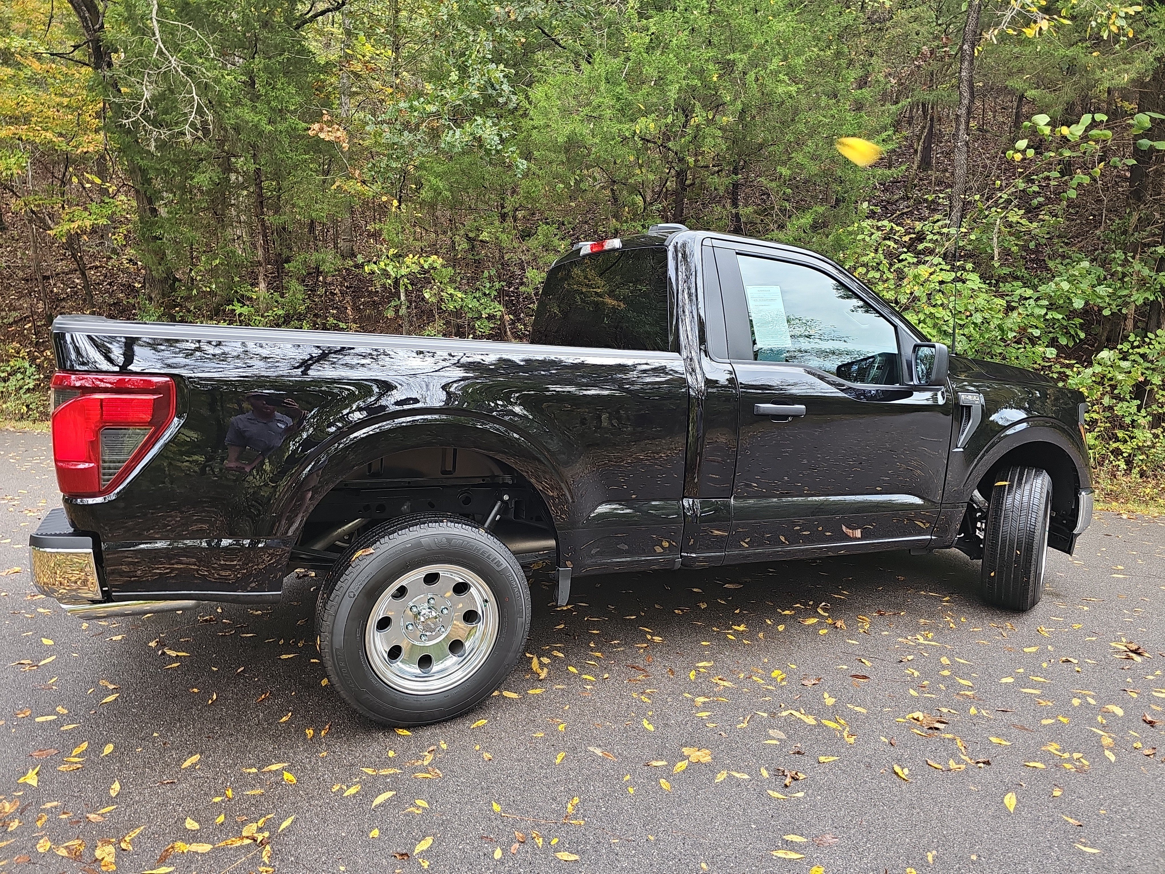 Used 2026 Ford F150 XL w/ Equipment Group 103A High RWD image 3