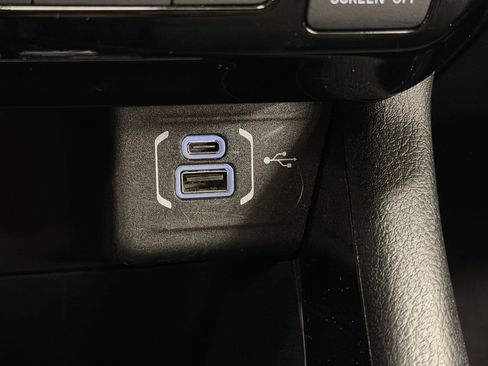 Used 2025 Jeep Compass Limited image 26