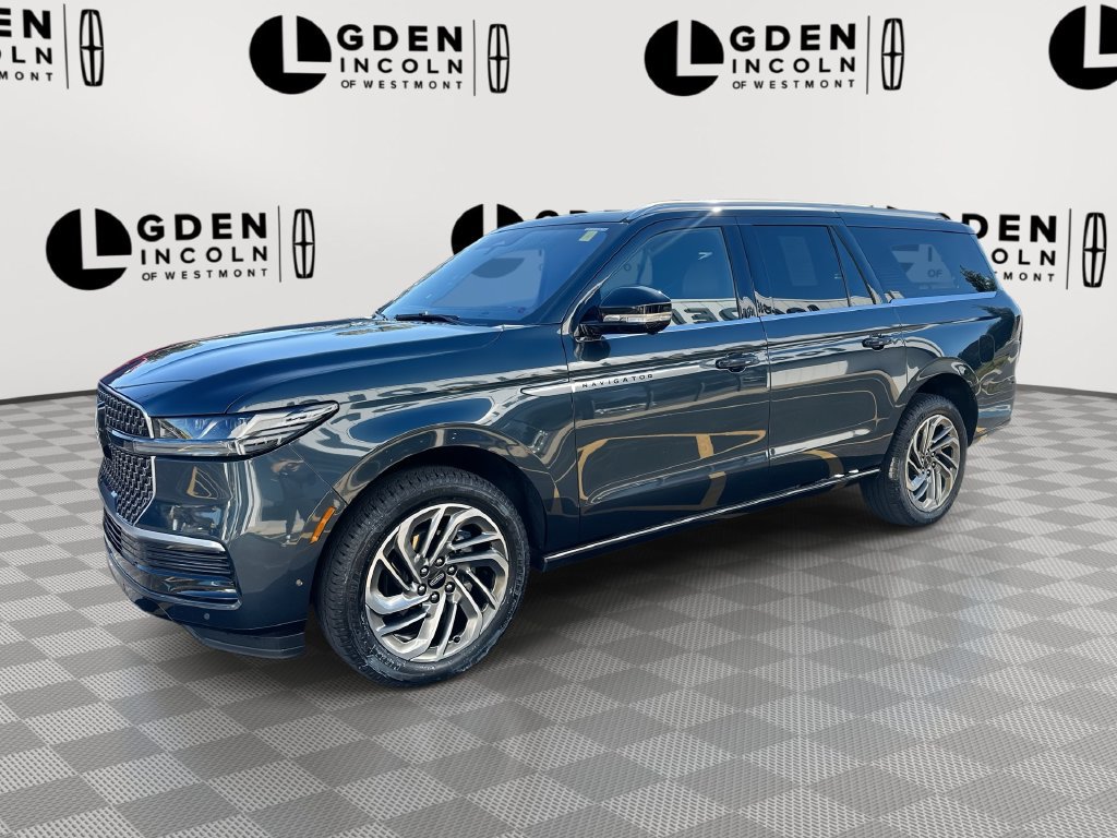 Used 2025 Lincoln Navigator L Reserve AWD/4WD image 1