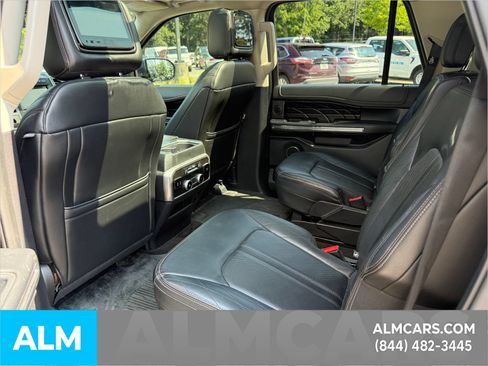 Used 2018 Ford Expedition Max Platinum RWD image 16