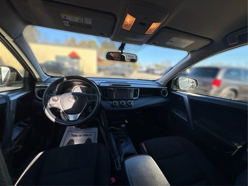 Used 2016 Toyota RAV4 LE AWD/4WD image 26