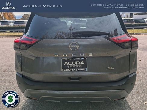 Used 2023 Nissan Rogue SL image 4