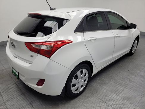 Used 2016 Hyundai Elantra GT FWD image 10