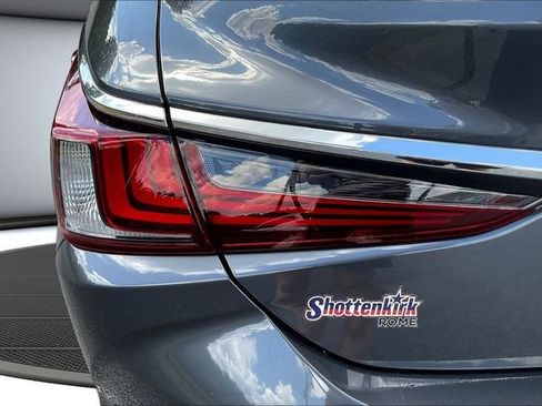 Used 2024 Lexus ES 350 w/ Premium Package FWD image 25