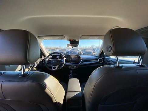 Used 2025 Chevrolet Trax ACTIV w/ Driver Confidence Package image 23