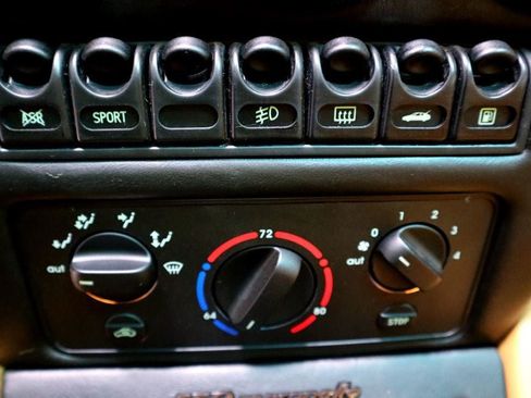 Used 1999 Ferrari 550 Maranello Coupe RWD image 35
