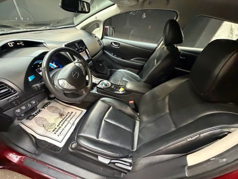 Used 2017 Nissan Leaf SL w/ Premium Package image 14
