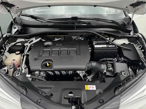 Used 2019 Toyota C-HR LE FWD image 12