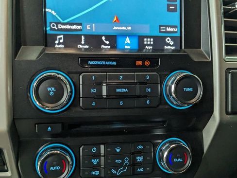 Used 2017 Ford F350 Lariat w/ Chrome Package image 29