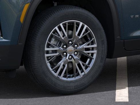 New 2026 Chevrolet Traverse LT FWD image 9