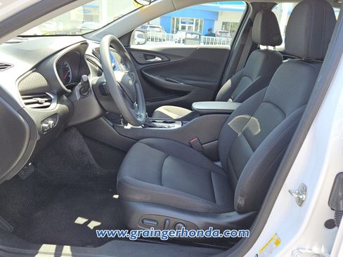 Used 2024 Chevrolet Malibu LS w/ Driver Confidence Package FWD image 10