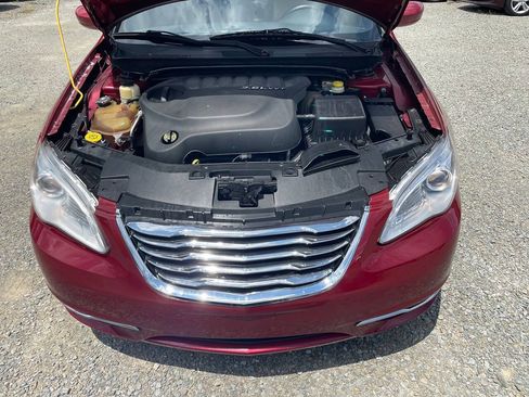 Used 2013 Chrysler 200 Limited FWD image 26