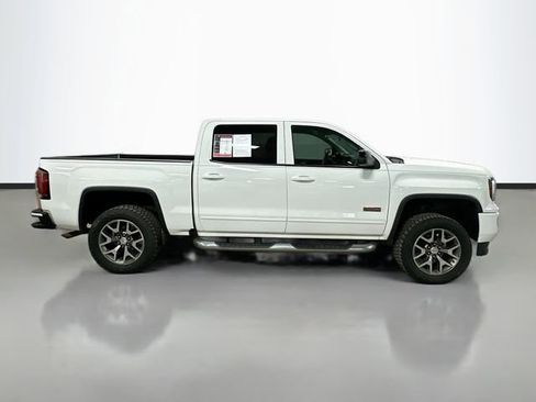 Used 2017 GMC Sierra 1500 SLT w/ All Terrain Package image 5