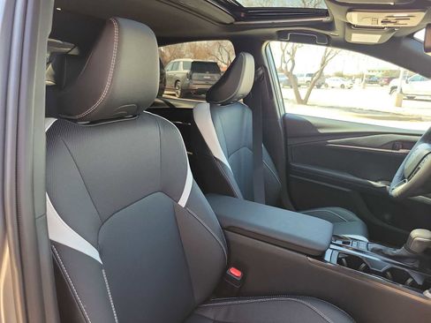 Used 2026 Toyota Camry SE w/ Convenience Package image 10