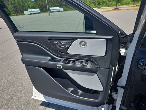 New 2026 Lincoln Aviator Reserve AWD/4WD image 27
