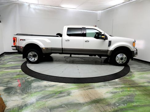 Used 2019 Ford F450 King Ranch w/ King Ranch Ultimate Package AWD/4WD image 4