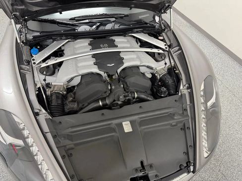 Used 2011 Aston Martin Rapide RWD image 9