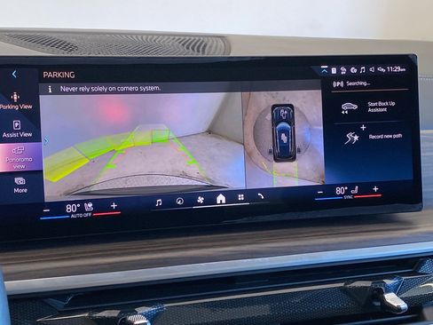 Used 2026 BMW X5 xDrive50e w/ Premium Package image 26