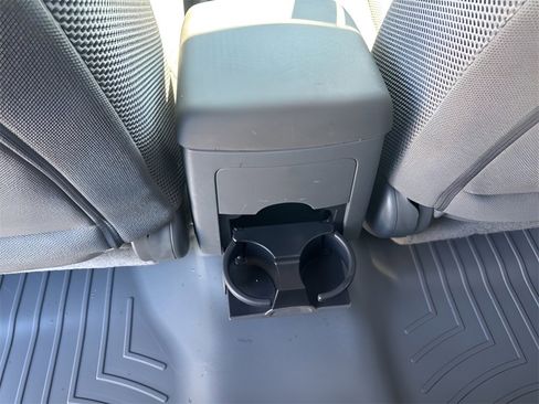 Used 2021 Nissan Frontier SV w/ Midnight Edition Floor Mats image 13