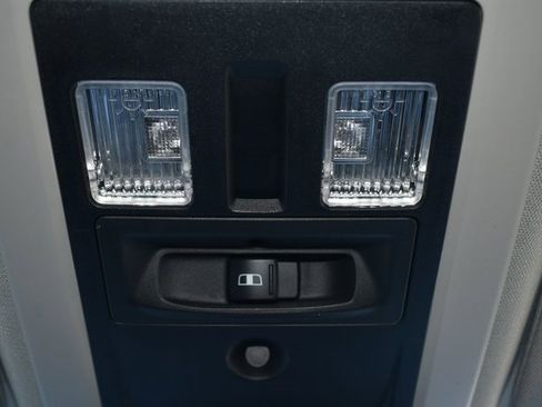 Used 2018 RAM 1500 Sport image 32