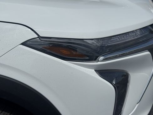 New 2026 Chevrolet Trax LS w/ LS Convenience Package FWD image 6