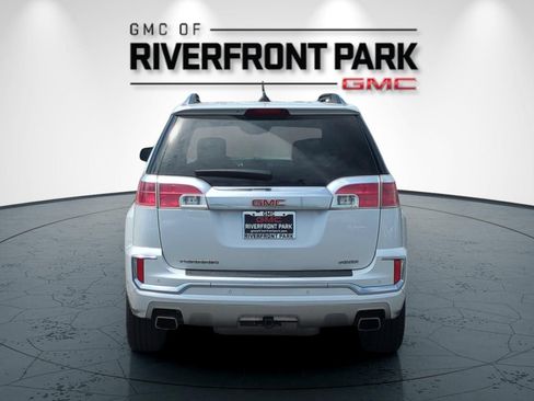 Used 2017 GMC Terrain Denali AWD/4WD image 4